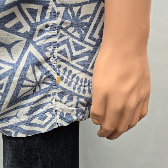 Quiksilver Waterman Shirt Shark Wave Geo Print Short Sleeve XL Comfort fit Blue - Picture 7 of 12